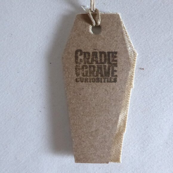 NEW HALLOWEEN GOTHIC ODDITY PROP WARNING TRESPASSERS SIGN - Picture 5 of 5